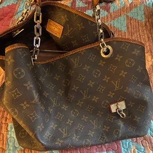 Louis Vuitton purse